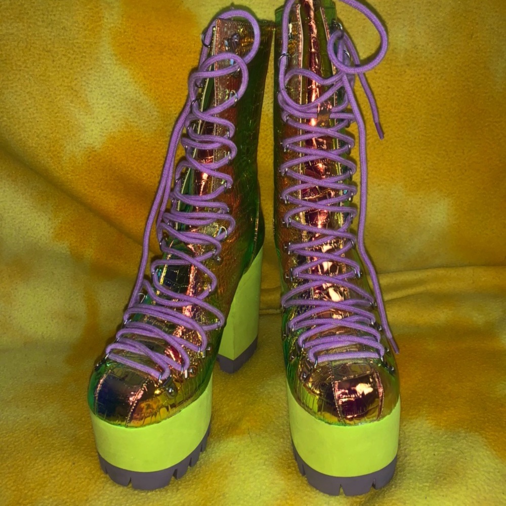 Rave platforms